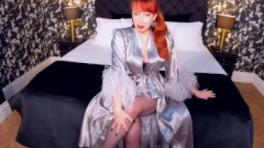 Red XXX masturbating in her black lingerie